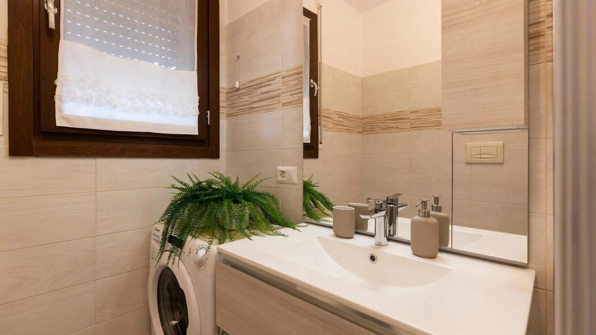 Apartamento Uniterrace - Bicocca District Milán 0*,